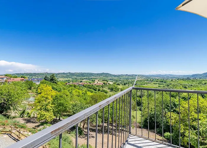 Дом отдыха Casa Di Nonna Ines 1 - Hideaway In Monferrato Con Vista Sulle Colline, Solarium E Piscina *