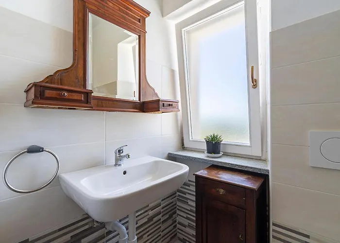 Дом отдыха Casa Di Nonna Ines 1 - Hideaway In Monferrato Con Vista Sulle Colline, Solarium E Piscina Габияно