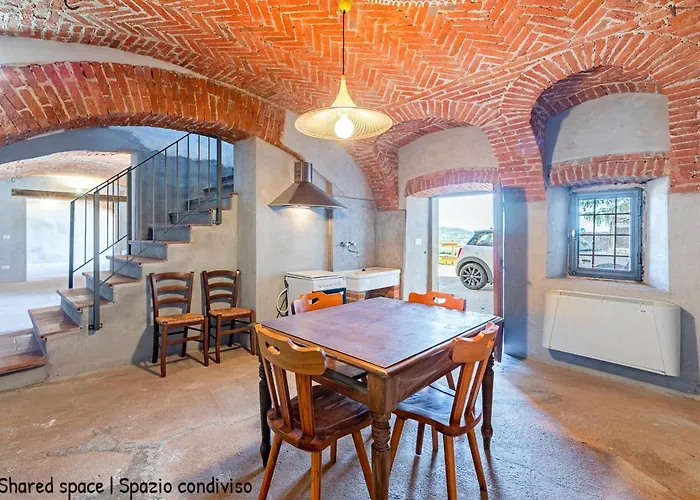 Casa Di Nonna Ines 1 - Hideaway In Monferrato Con Vista Sulle Colline, Solarium E Piscina Дом отдыха Габияно